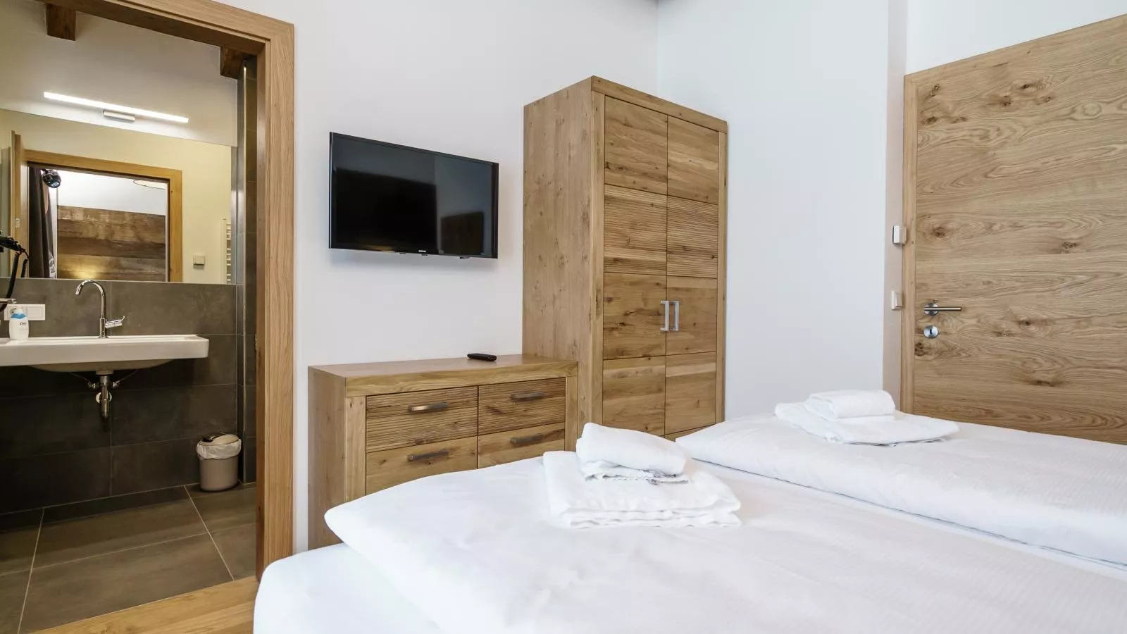 Chalet Lengberg B1-Bedroom