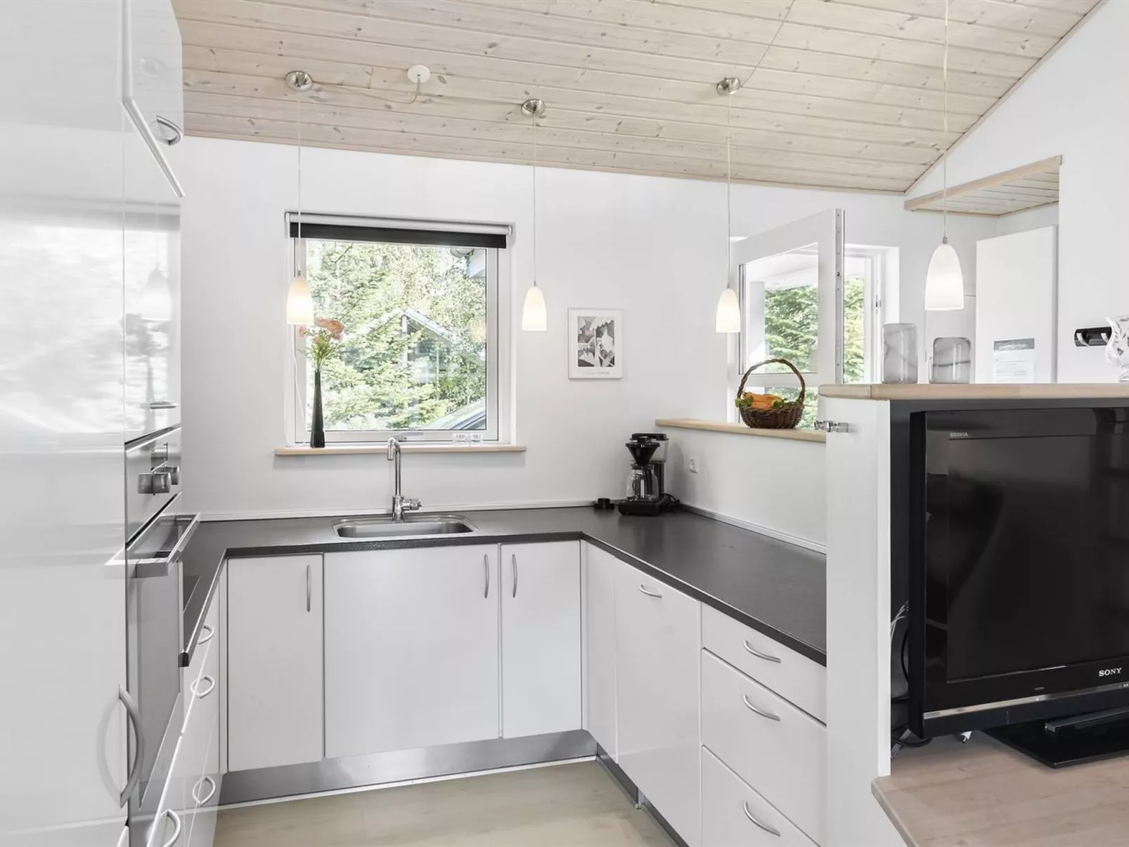 "Toa" - 600m from the sea-Dedans