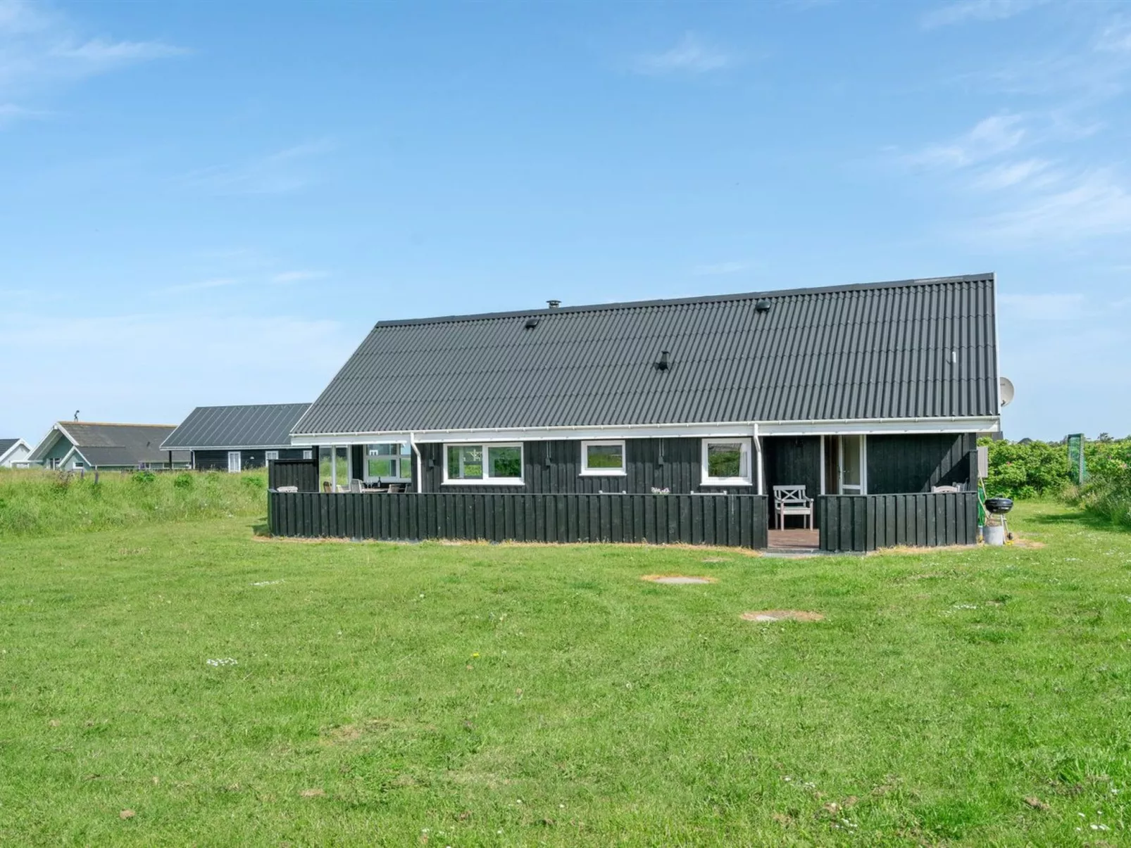 "Ananda" - 245m from the sea-Outside