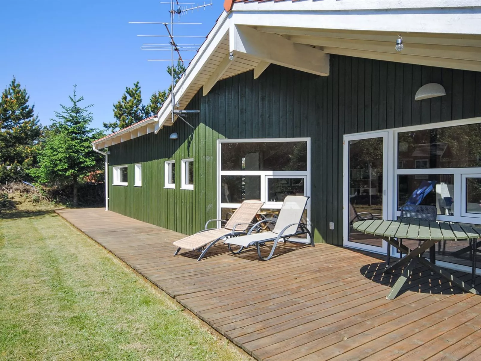 "Heggi" - 900m from the sea-Draußen