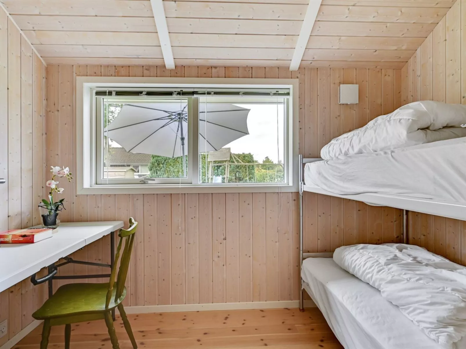 "Tashina" - 200m from the sea-Inside