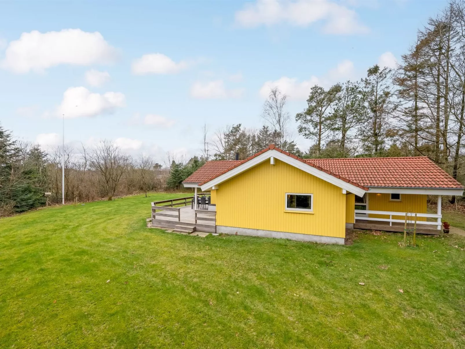 "Sesto" - 300m to the fjord-Outside