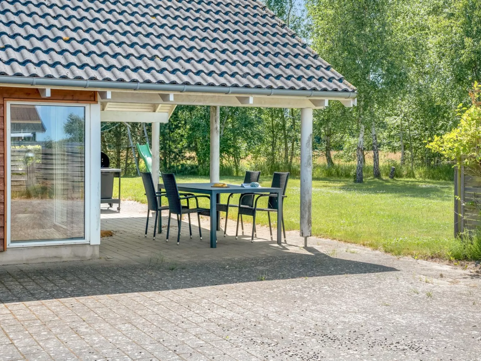 "Vilvi" - 500m from the sea-Outside