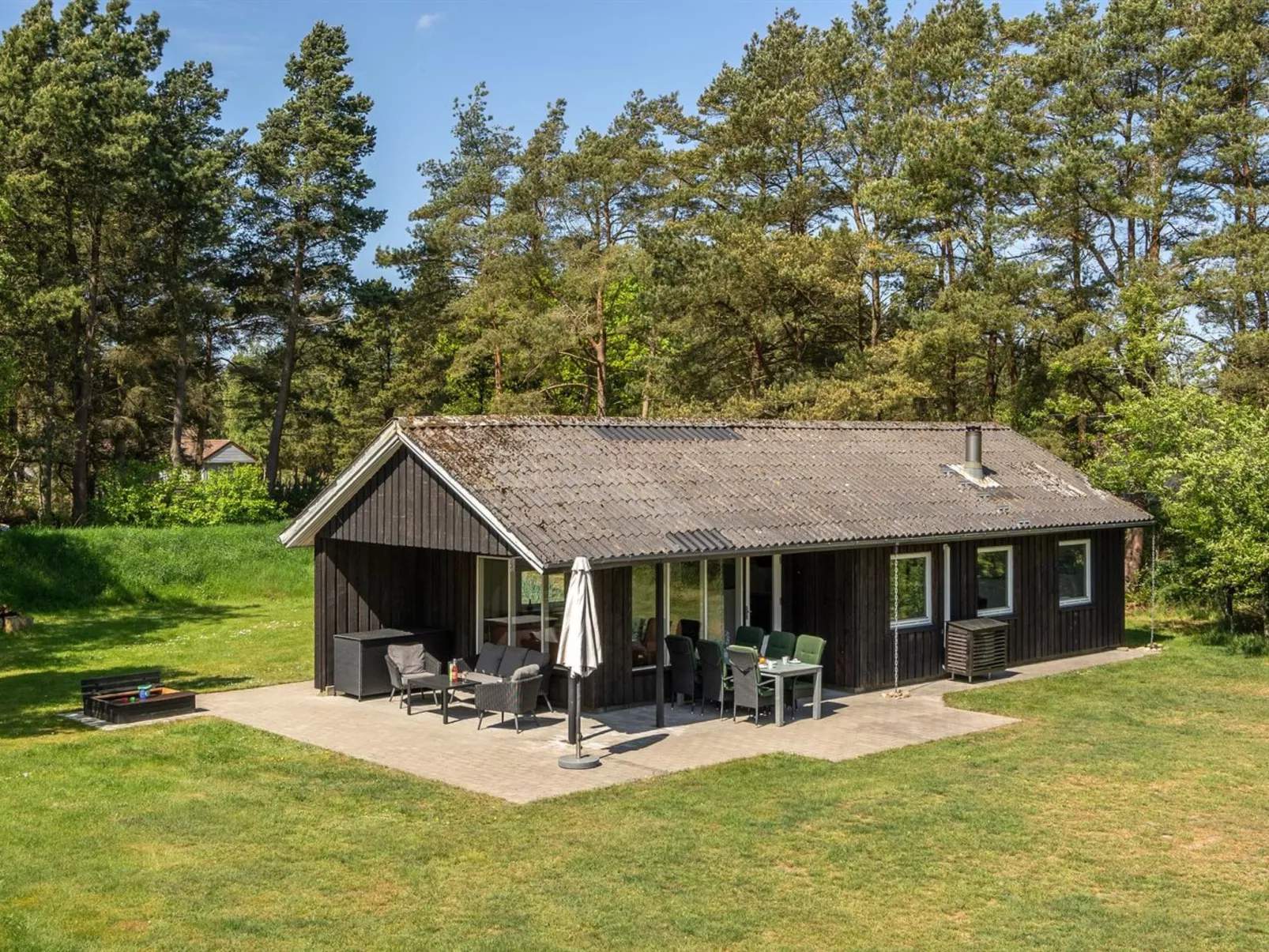 "Elny" - 500m to the fjord-Outside