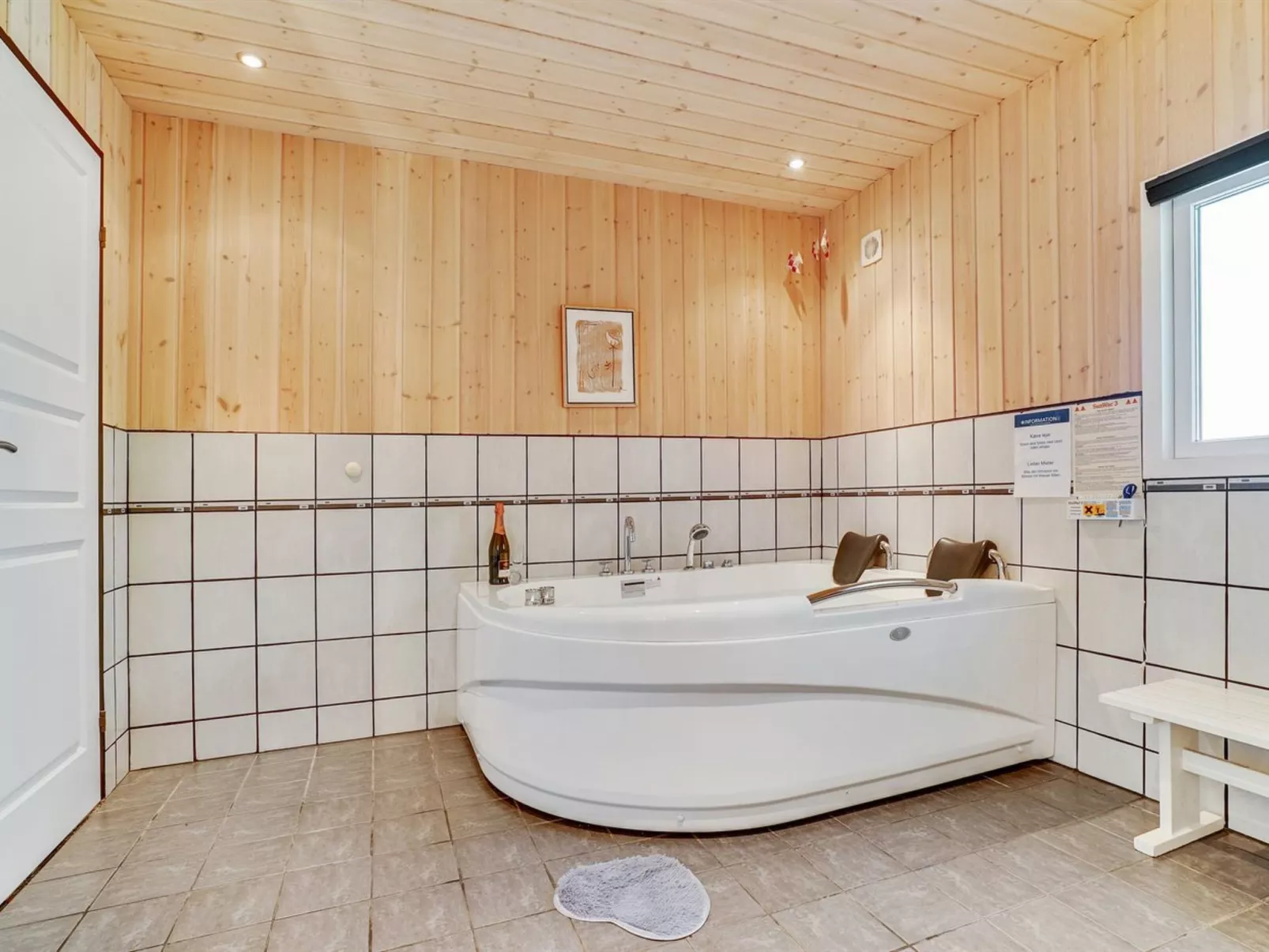 "Tord" - 350m from the sea-Inside