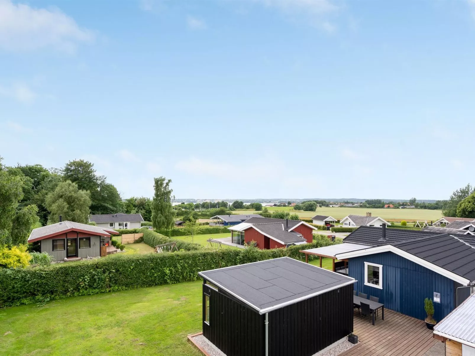 "Roar" - 500m from the sea-Draußen