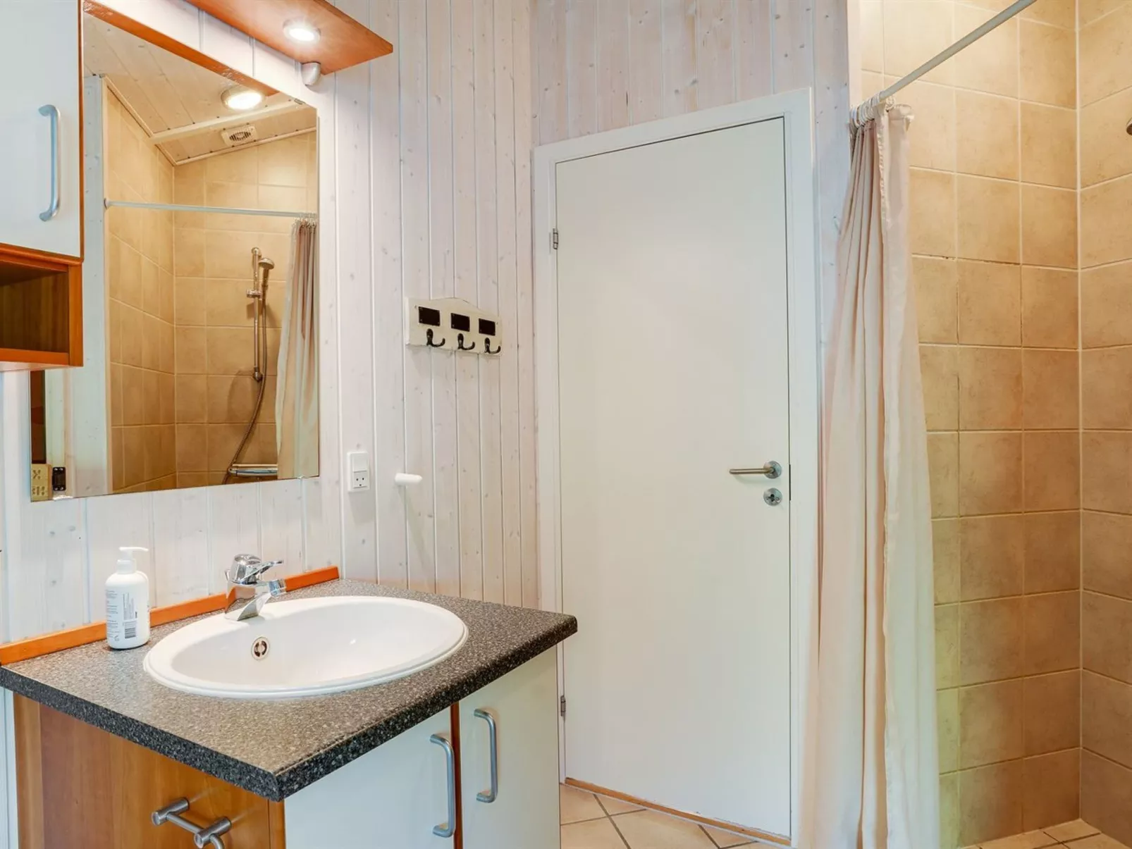 "Ros" - 350m from the sea-Inside