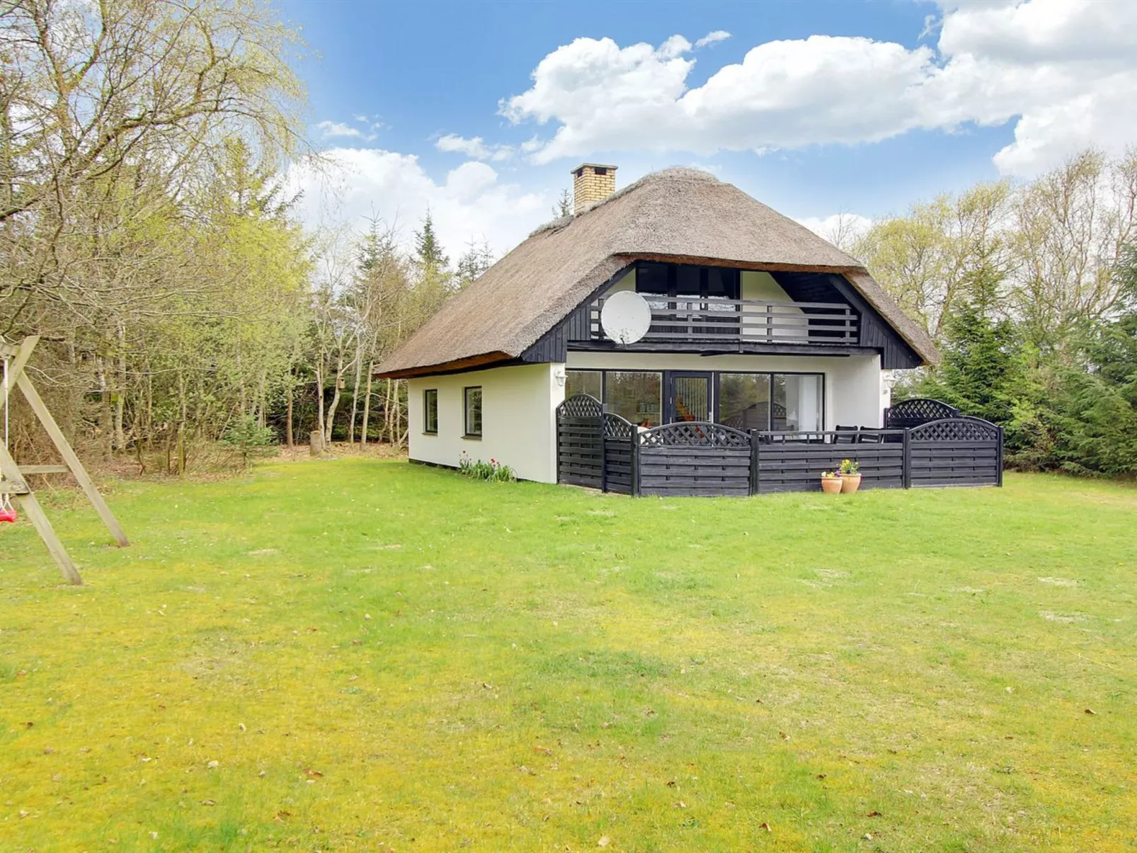 "Rigitte" - 1.5km from the sea-Outside