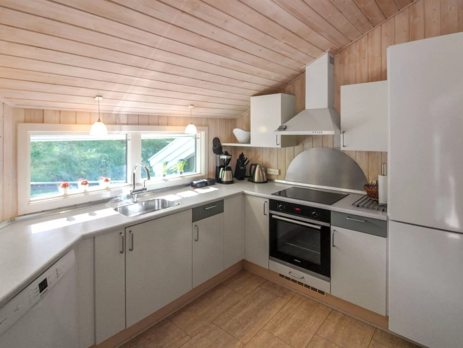 "Sylvia" - 900m from the sea-Inside