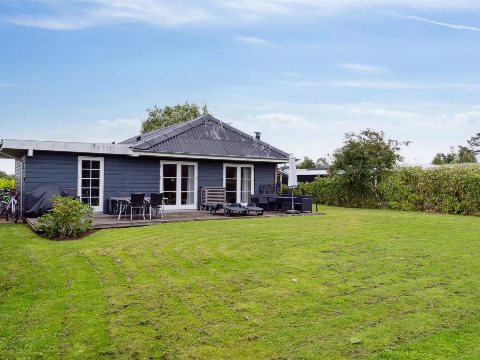 "Thala" - 150m from the sea-Outside