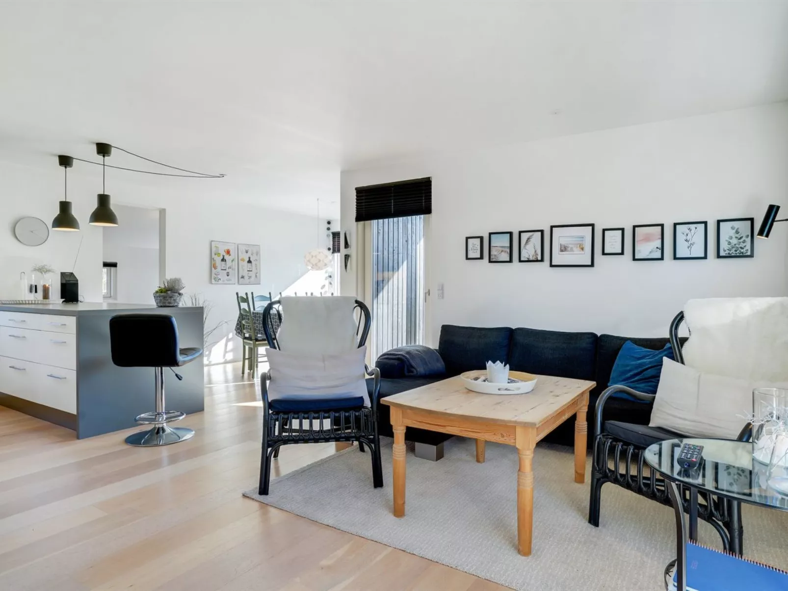 "Rosmarie" - 600m from the sea-Drinnen