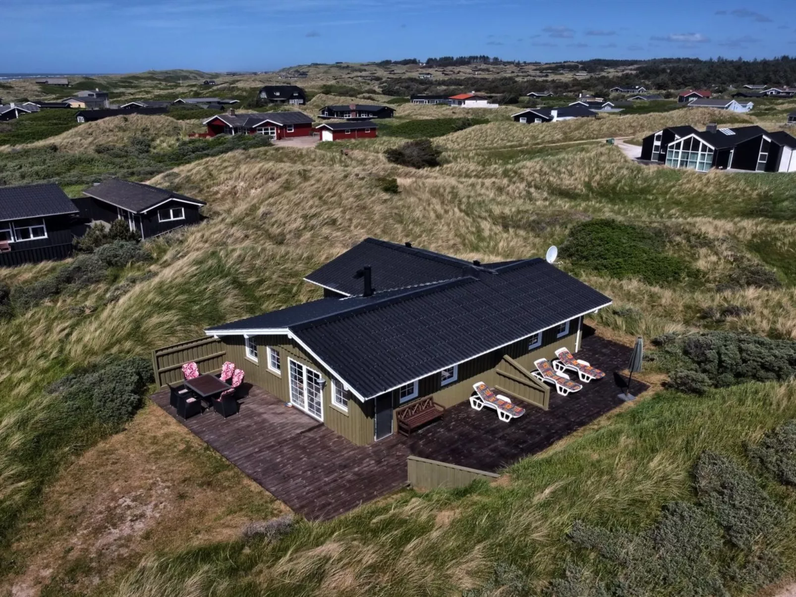 "Arita" - 250m from the sea-Outside