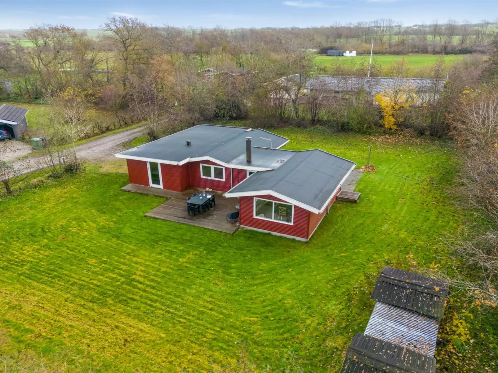 "Scarlet" - 400m to the fjord-Dehors