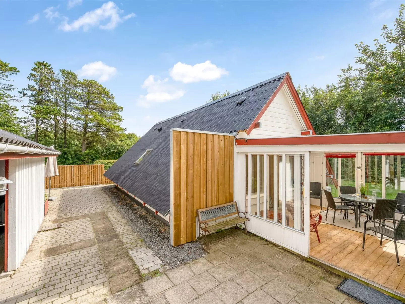 "Dorthe" - 300m to the fjord-Outside