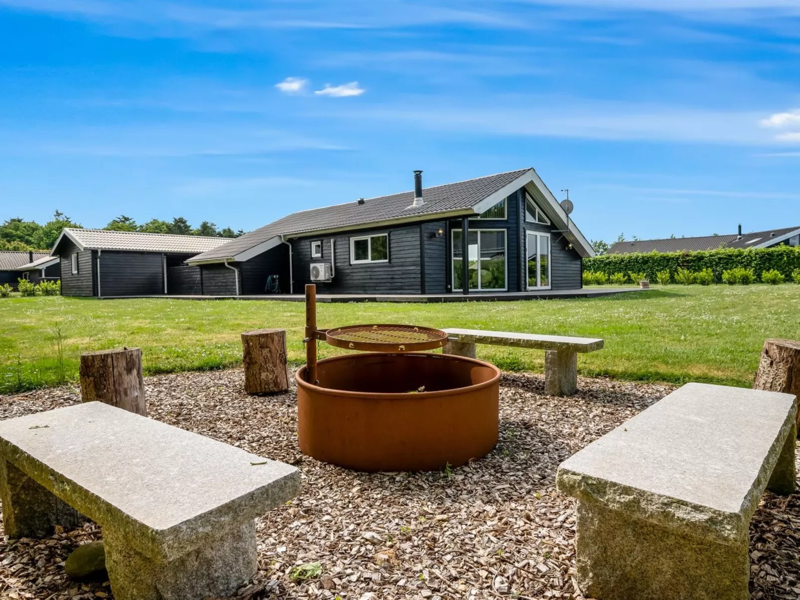 "Leeve" - 1.4km to the fjord-Draußen