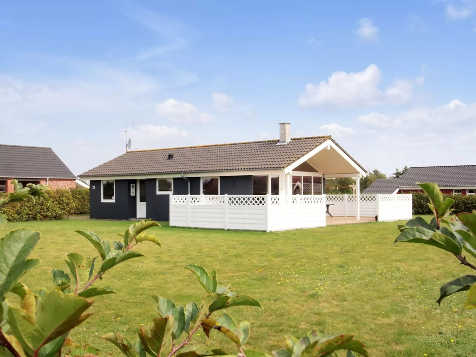 "Picabo" - 750m to the fjord-Outside