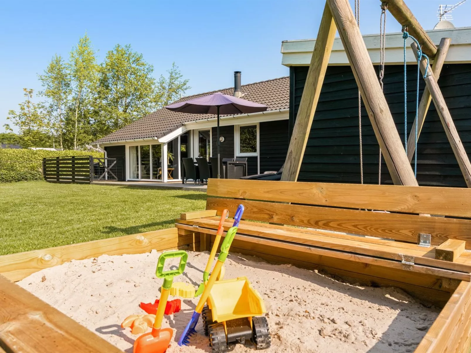 "Gretje" - 650m to the fjord-Outside