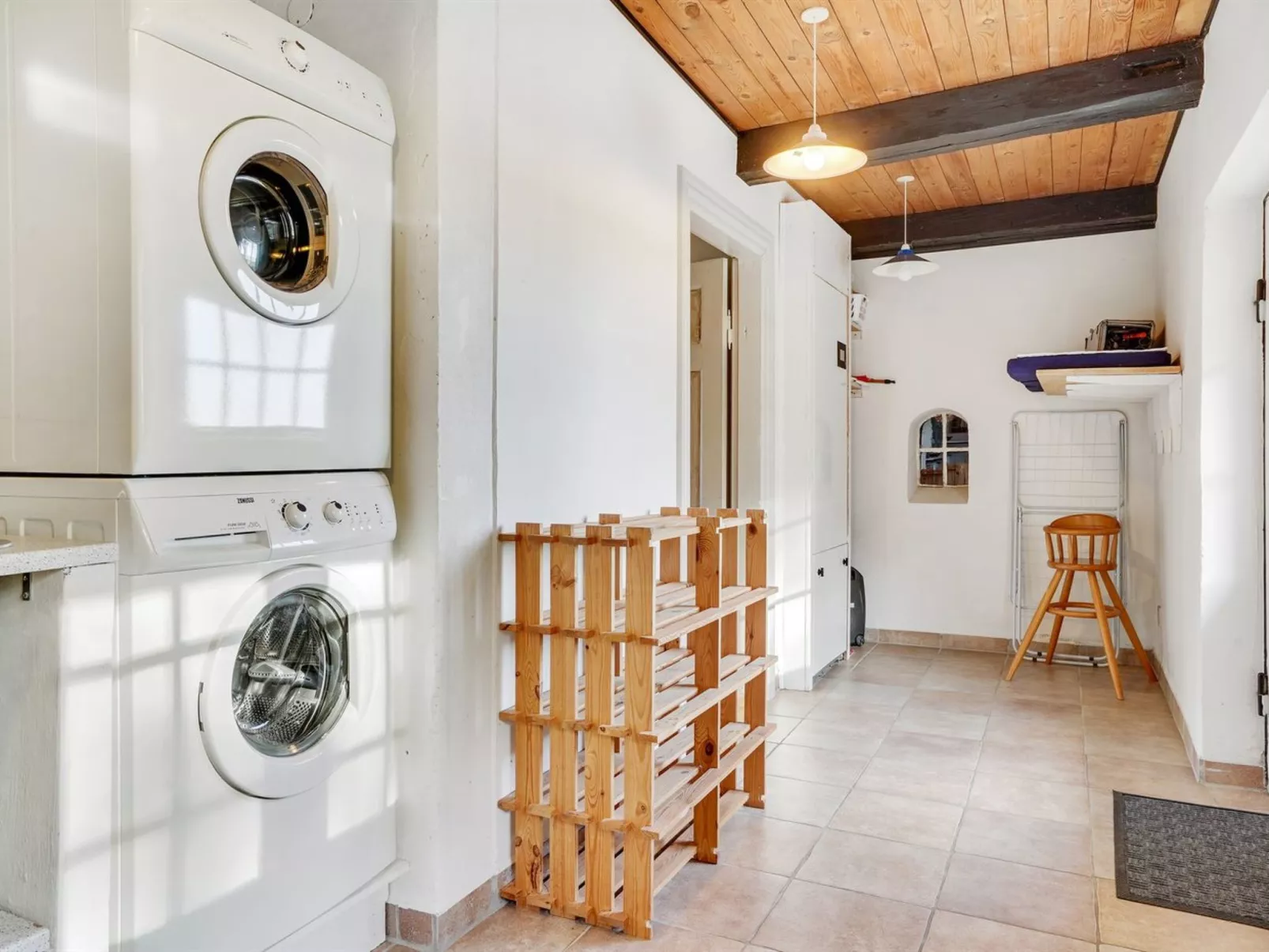 "Hedda" - 15km from the sea-Dedans