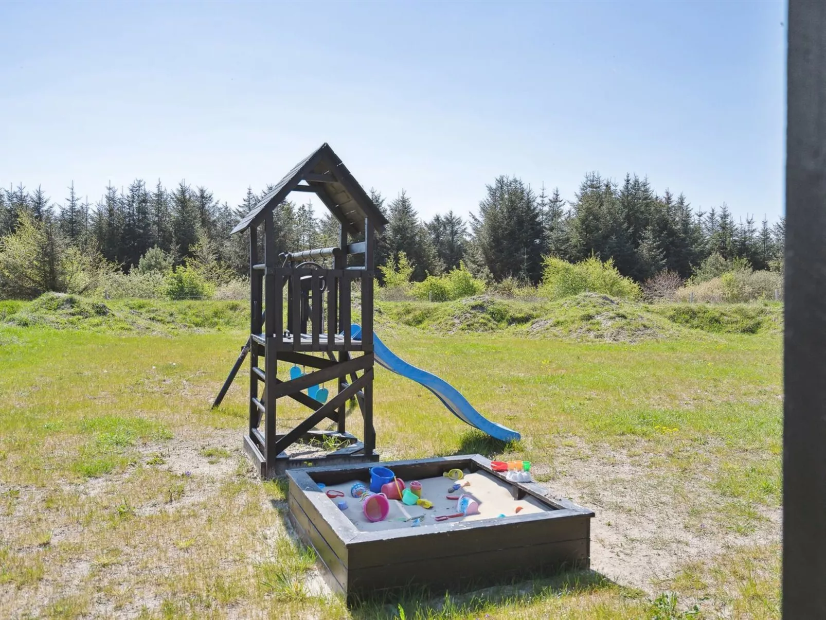 "Fredrika" - 1.5km from the sea-Outside