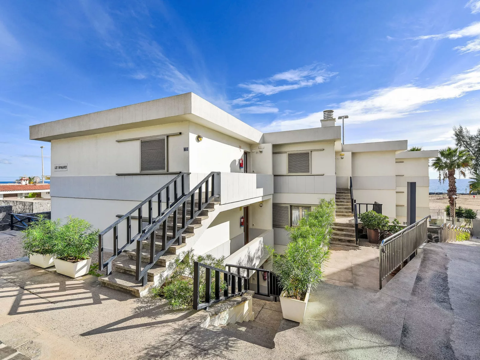 Papagayo San Agustin-Outside