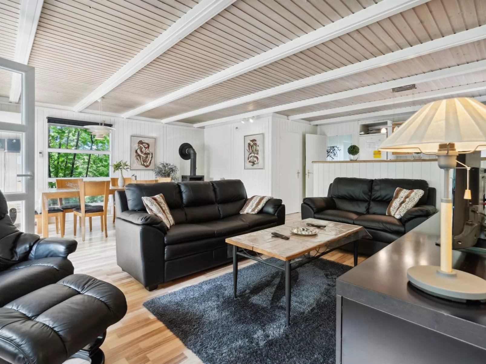 "Aki" - 30km from the sea-Dedans