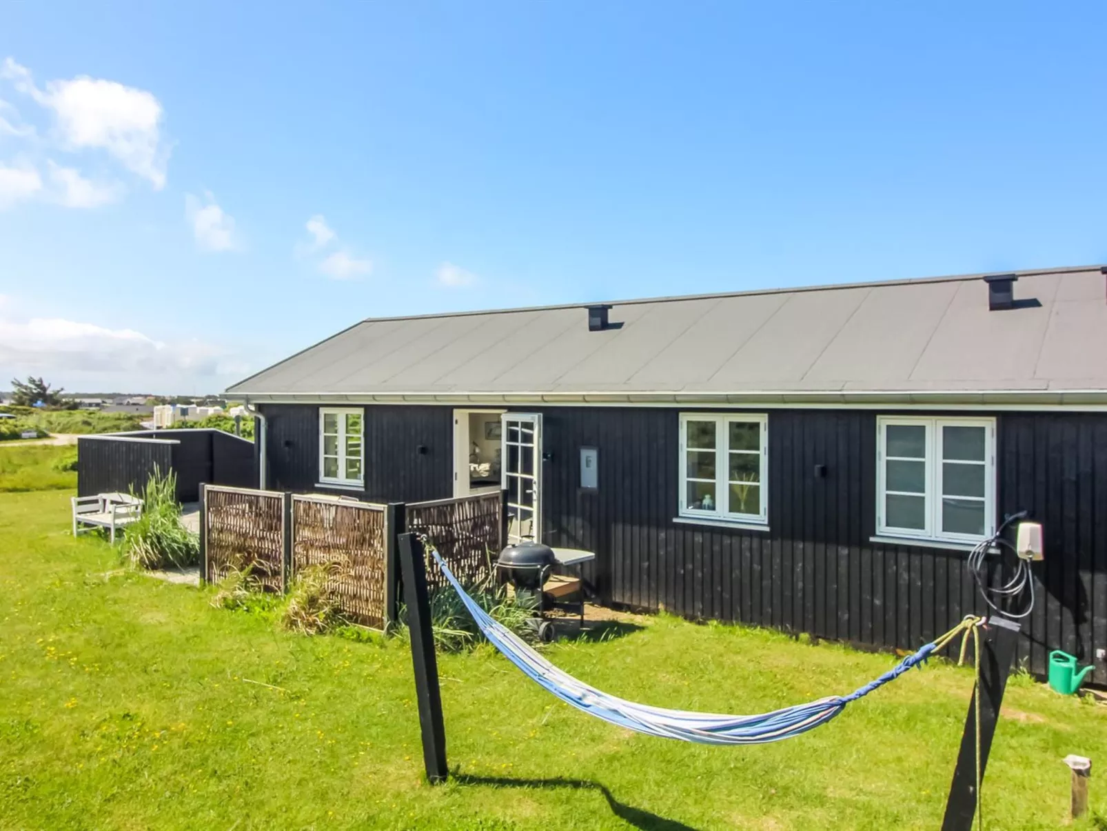 "Sanni" - 225m from the sea-Outside