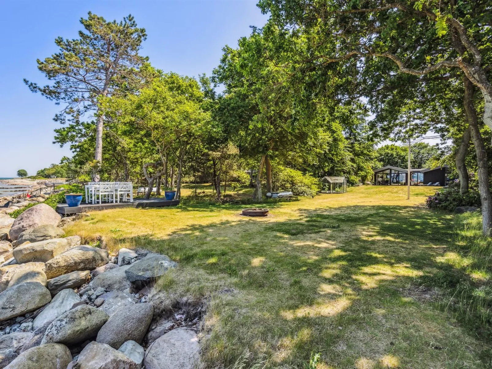 "Kennet" - 30m from the sea-Outside