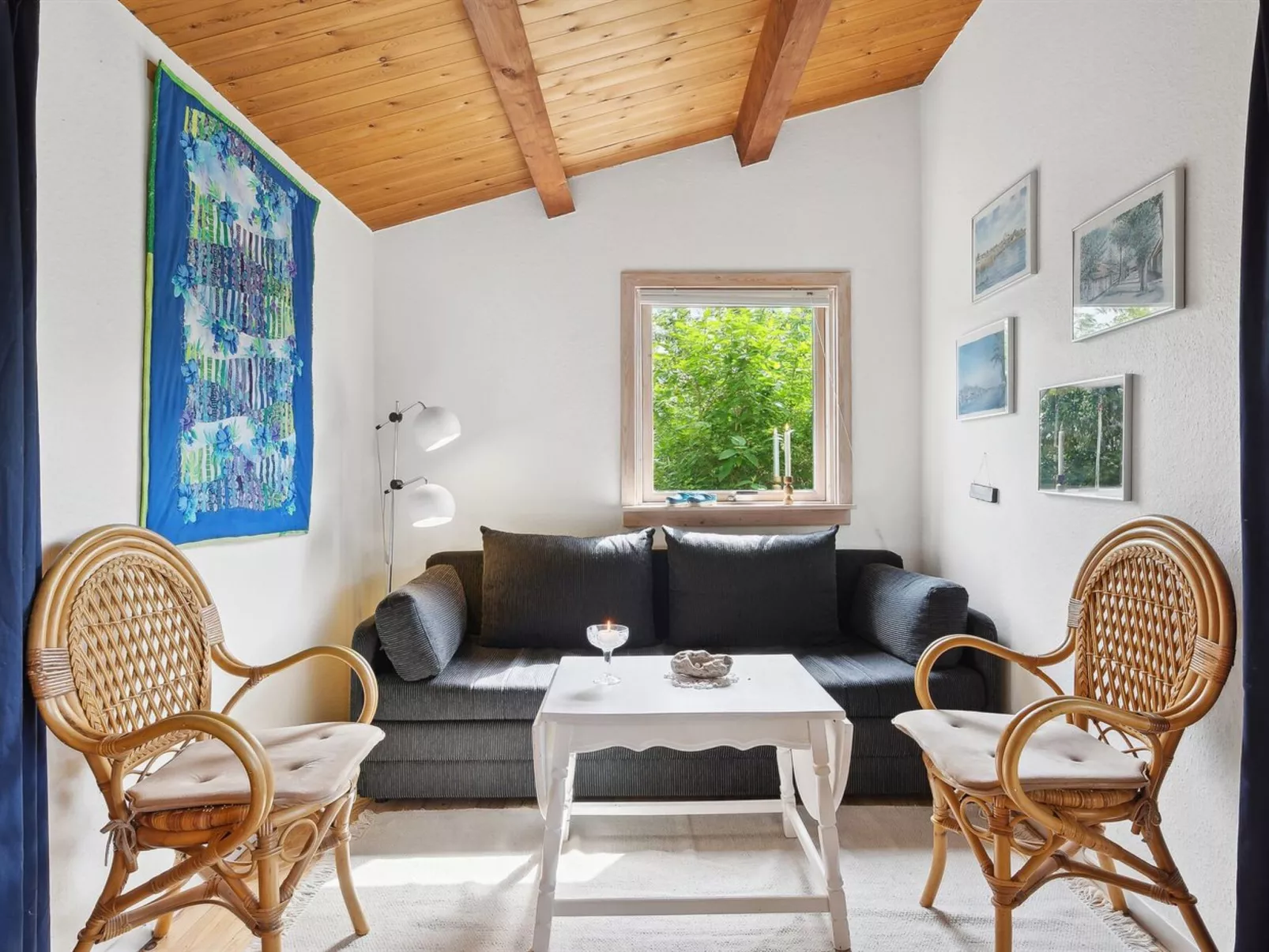 "Felicity" - 250m from the sea-Inside