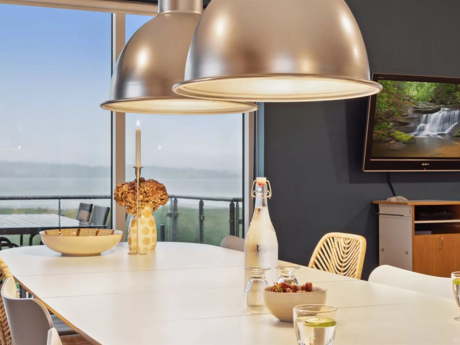 "Berta" - 70m to the fjord-Drinnen