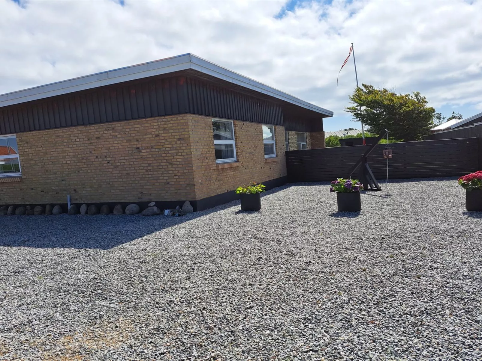 "Falk" - 900m from the sea-Outside