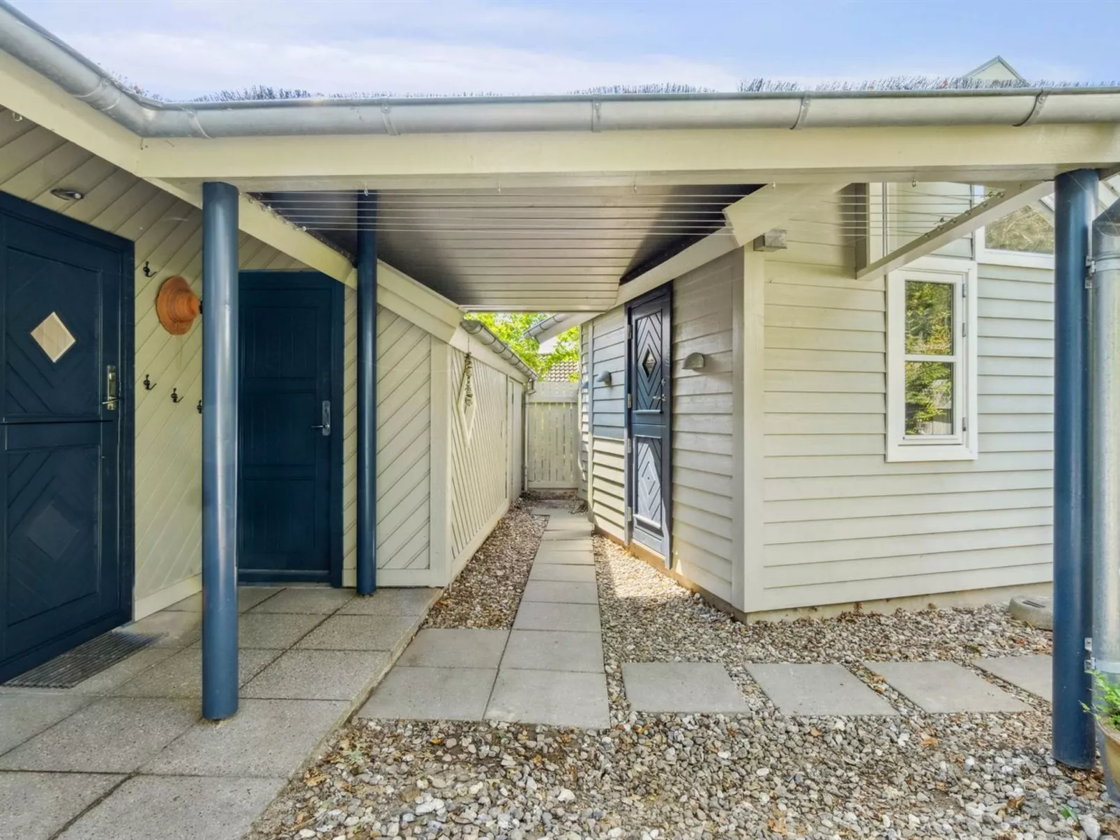 "Snari" - 10m from the sea-Draußen