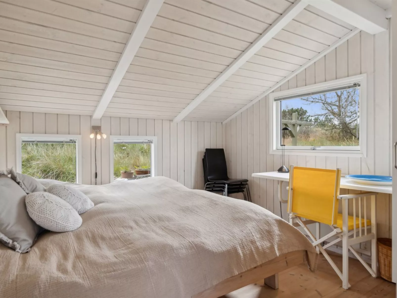 "Hrefna" - 500m from the sea-Inside