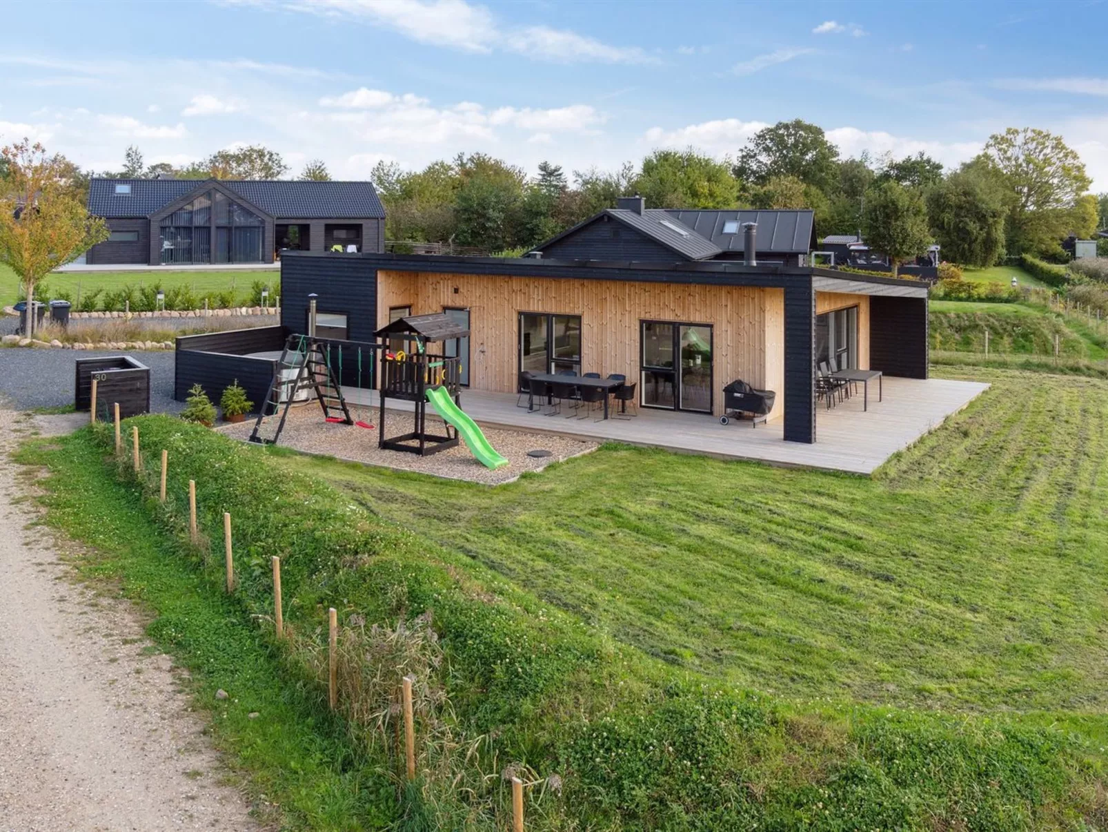 "Harrieth" - 300m from the sea-Outside