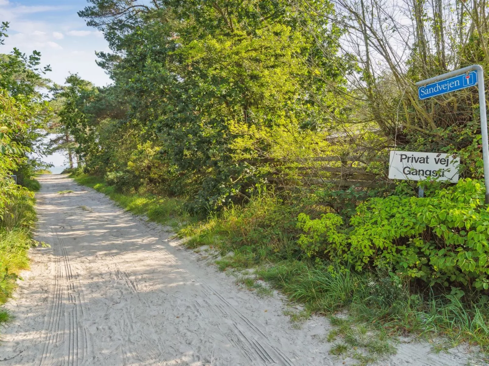 "Johan" - 200m from the sea-Outside