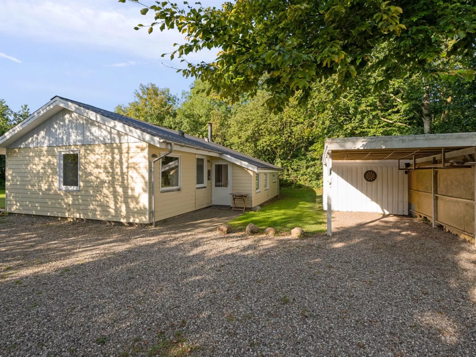 "Viljo" - 30km from the sea-Outside