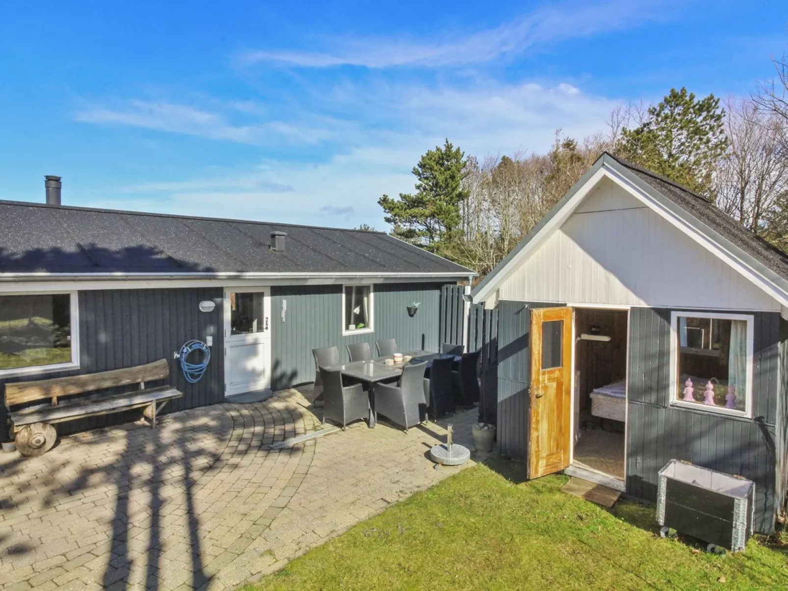 "Fridhild" - 875m from the sea-Draußen