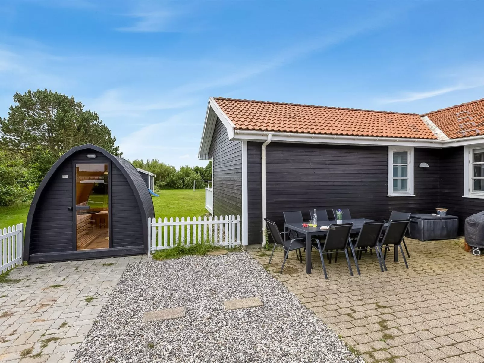 "Torhild" - 700m from the sea-Dehors