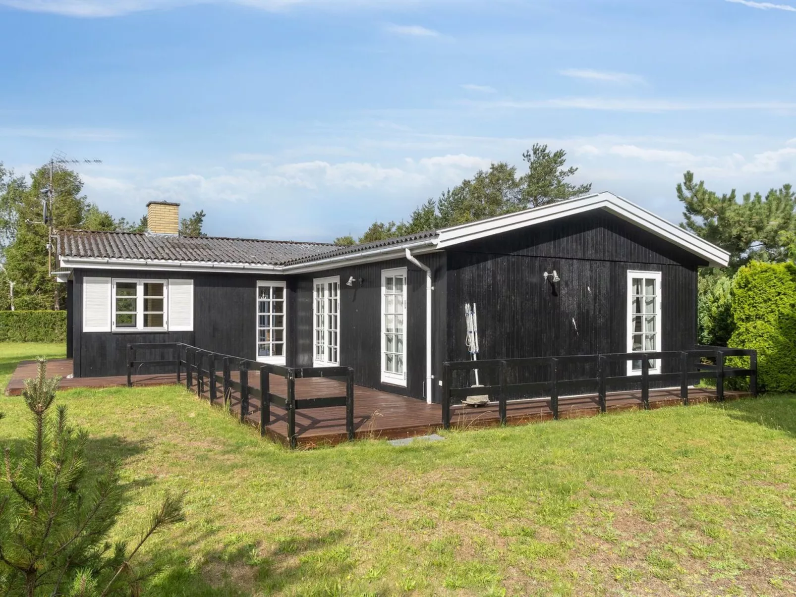 "Brunhilde" - 850m from the sea-Outside