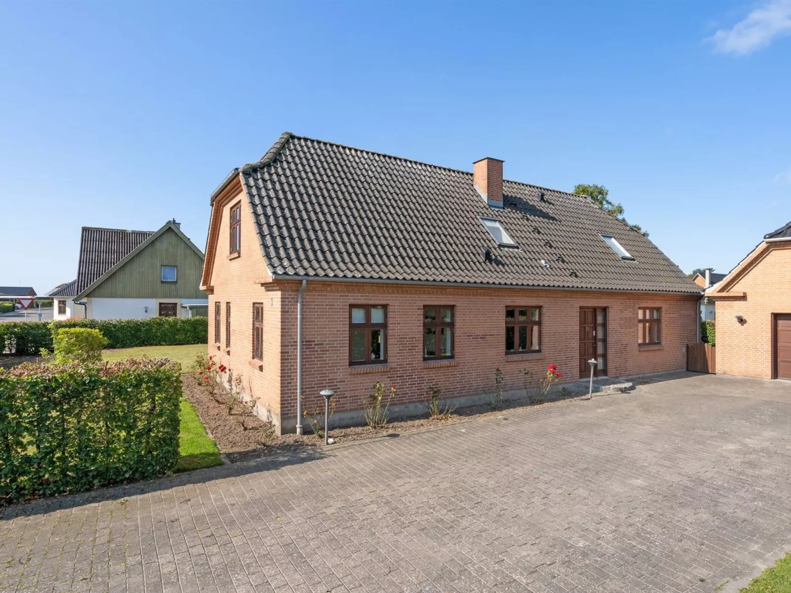 "Iarund" - 500m to the fjord-Outside