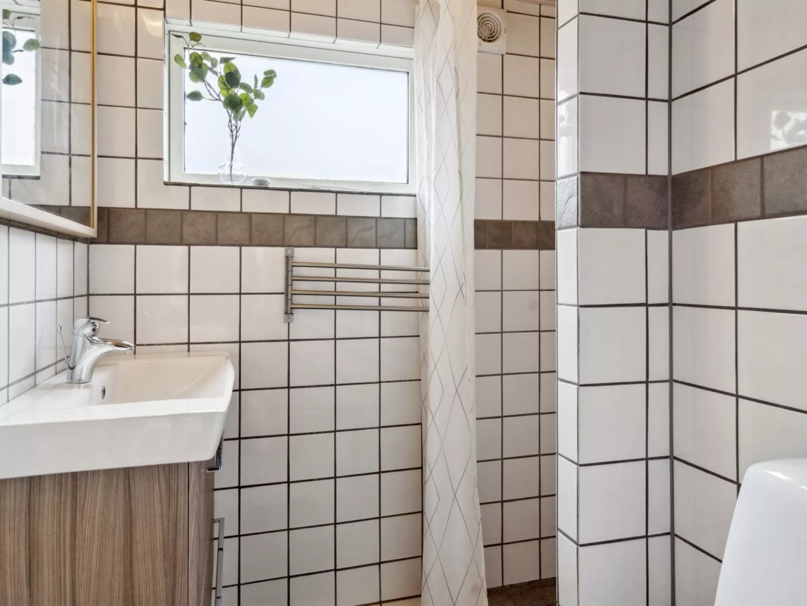 "Dome" - 7km from the sea-Drinnen