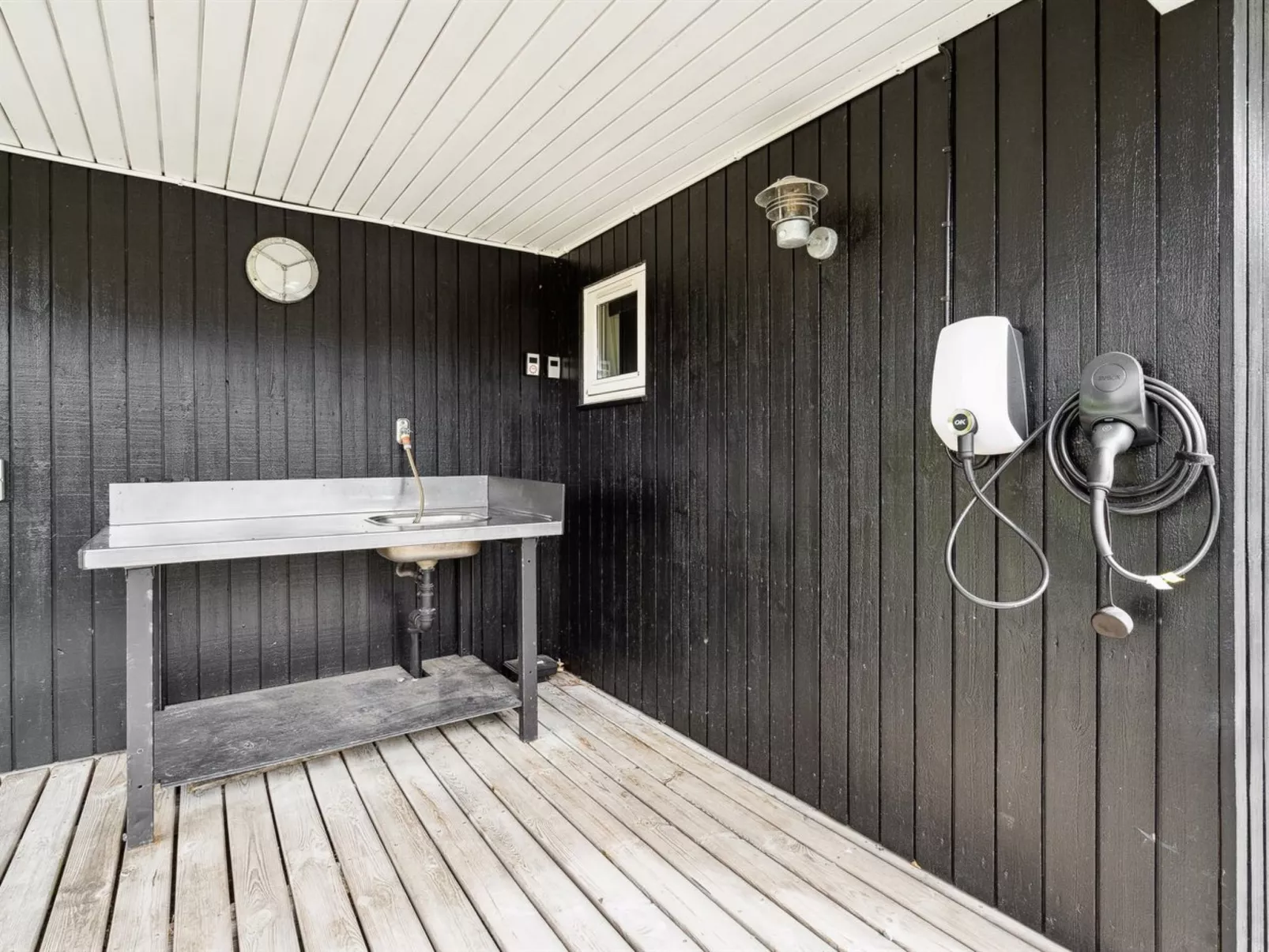 "Edin" - 150m from the sea-Outside