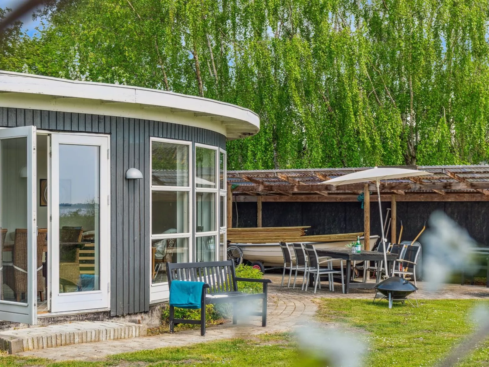 "Vemund" - 100m to the fjord-Draußen