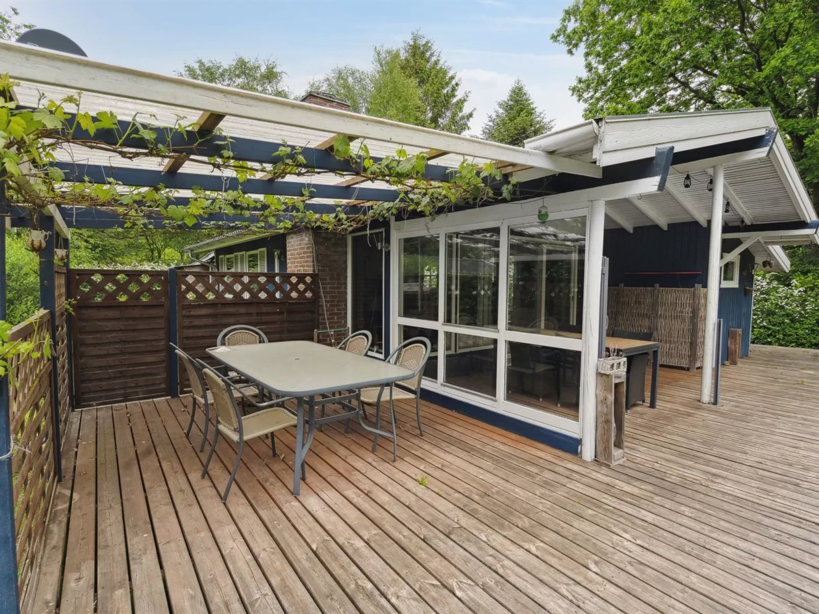 "Erlar" - 30km from the sea-Draußen