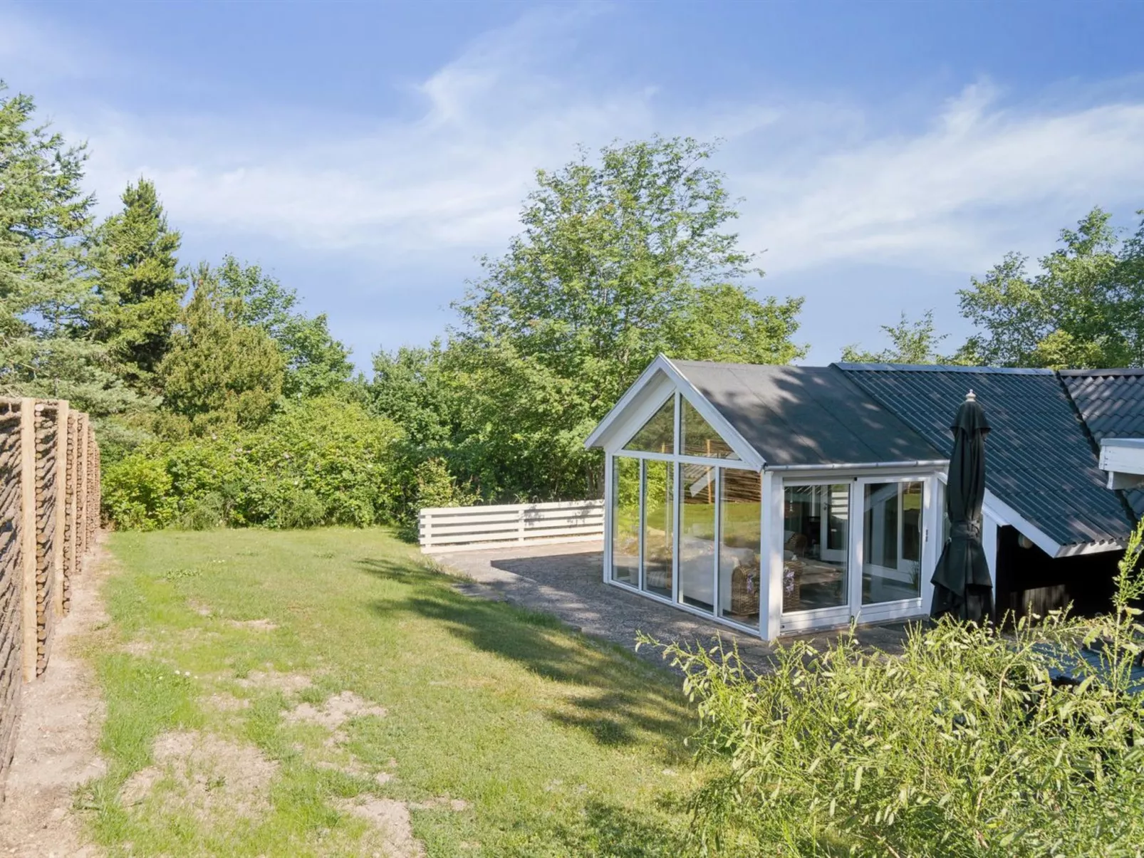 "Laurens" - 800m from the sea-Outside