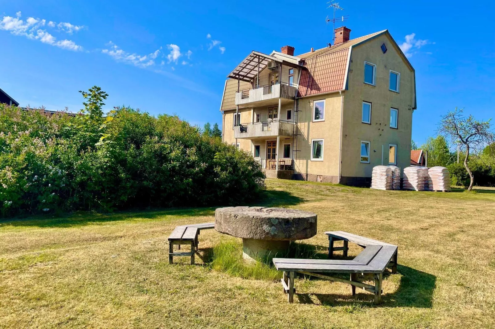 5 person holiday home in Mörlunda-By Traum