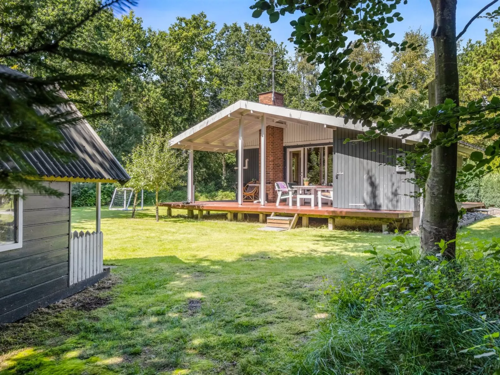 "Sofja" - 175m to the fjord-Outside