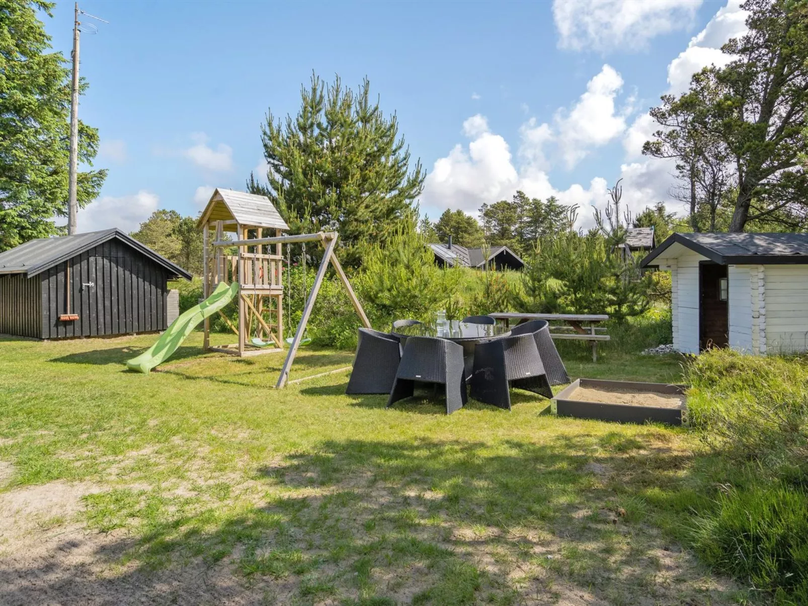 "Ingobald" - 1.5km from the sea-Outside