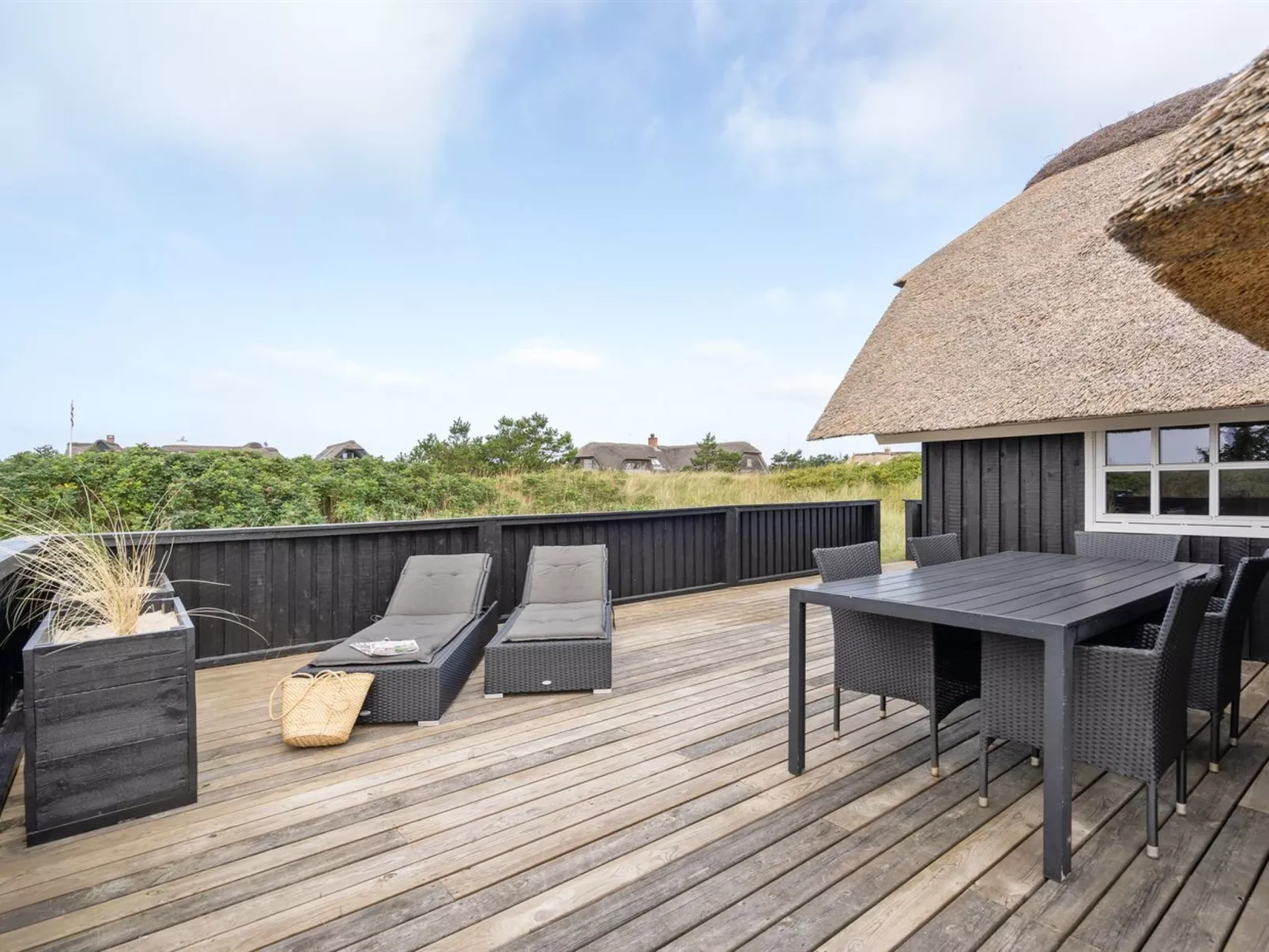 "Kajin" - 200m from the sea-Draußen