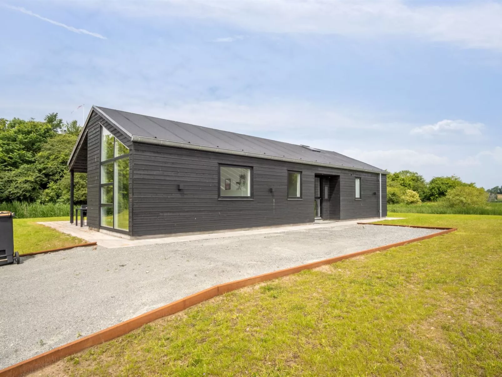 "Stygg" - 75m from the sea-Outside