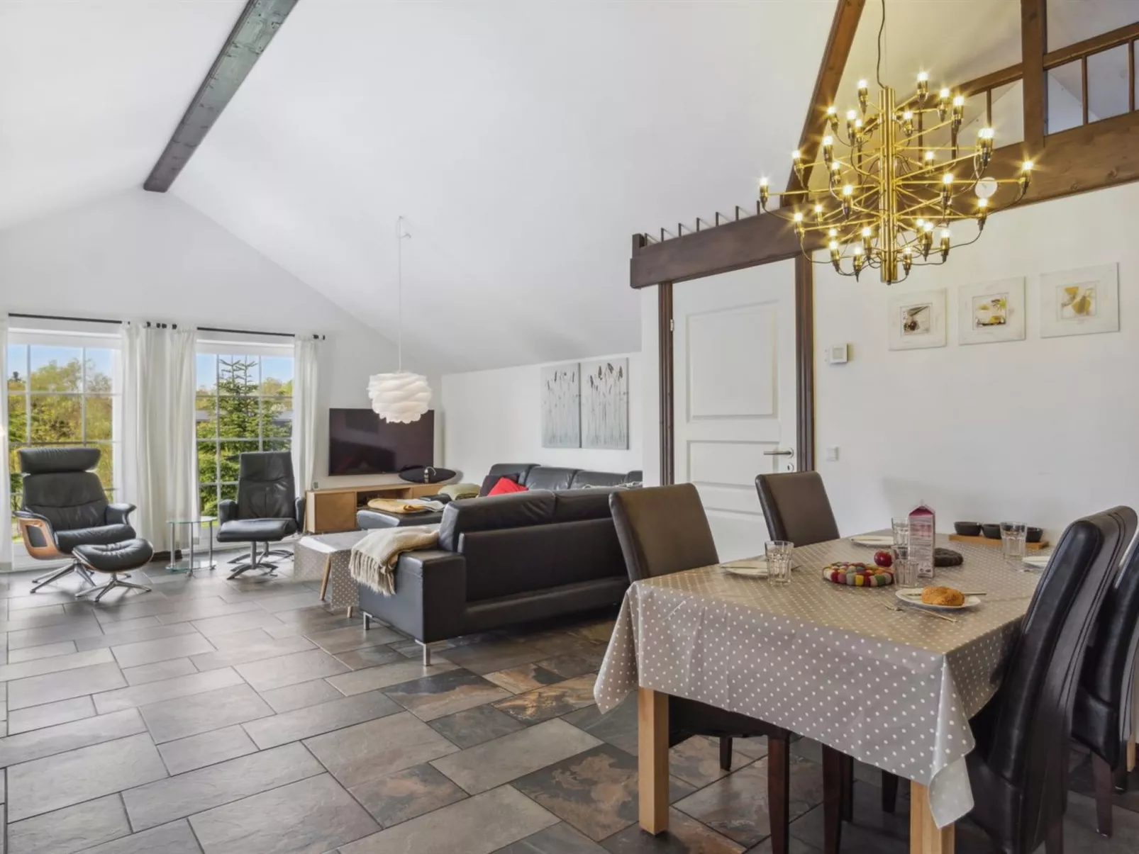 "Sippora" - 29km from the sea-Inside